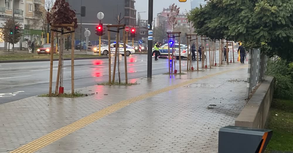 Автомобил блъсна и уби пешеходец в София. Шофьорът е избягал, а полицията го издирва