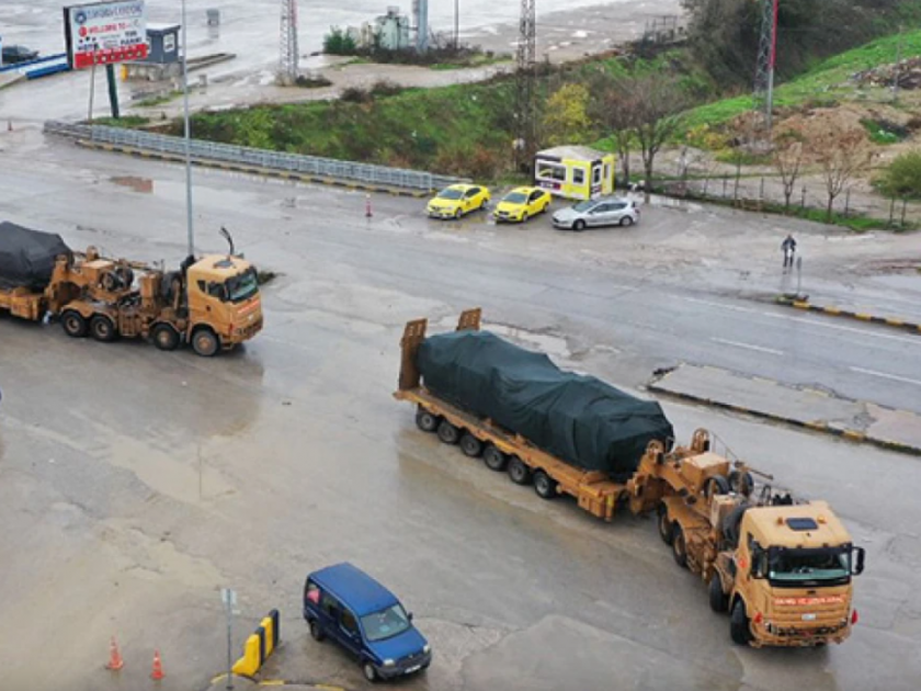 Какво се случва? Турция прати 38 танка към България