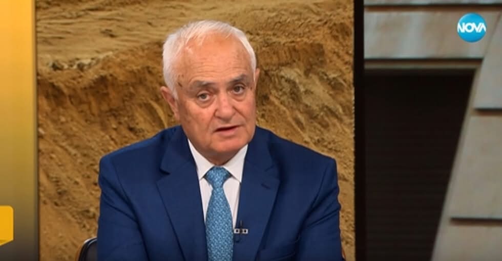 Атанас Запрянов: ВМЗ-Сопот ще стане доставчик на 155-милиметрови снаряди за НАТО и ЕС, България ще превъоръжи своята артилерия